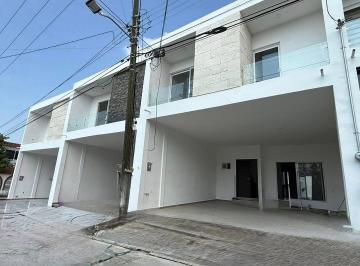 Casa · 210m² · 3 Recámaras · 2 Estacionamientos · Casa en Col. Loma del Gallo
