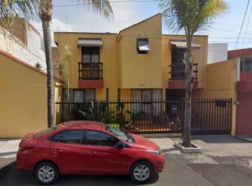 Casa de 4 habitaciones, Morelia · Venta de Casa En. Gob. Ing. Porfirio Garcia de Leoncol. Nueva Chapultepecmorelia C. P. 58