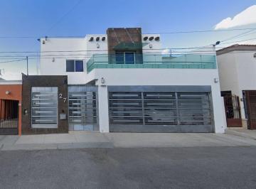 Casa de 6 habitaciones, Hermosillo · Venta de Casa en Av Mision de Oposura Bachoco, Hermosillo, Son.