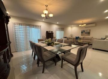 Casa de 3 habitaciones, Saltillo · Casa en Venta de un Piso | Residencial San José