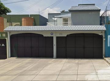 Casa de 4 habitaciones, Naucalpan de Juárez · Venta de Casa en Ciudad Satélite Nucalpan de Juarez