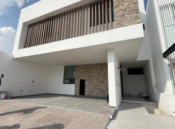 Casa en condominio de 4 habitaciones, Jesús María · ¡Estrena La Residencia de Tus Sueños! en Venta con Roof en St. Angelo Residence Norponiente Ags.
