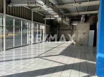 Local comercial · 281m² · 5 Estacionamientos · Local en Renta m. C. saavedra - (4)