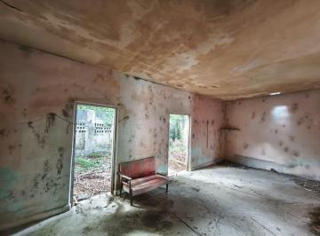 Casa · 108m² · Terrneo en Venta con Casa Para Remodelar Centro Plancha (Avc - 2723)
