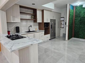 Casa · 233m² · 3 Recámaras · 2 Estacionamientos · Casa en Cordilleras