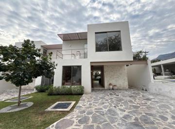 9f35f36cc029dd28d4a1c4660b7668a48530767145f1d030ae2f10c4960655e3 · Casa en Venta La Martinika Residencial, Ajijic