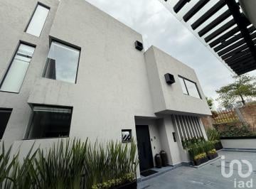Casa · 663m² · 3 Recámaras · 3 Estacionamientos · Casa en Venta en Bodque Real