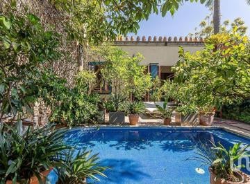 Casa · 269m² · 3 Recámaras · 2 Estacionamientos · Casa en Venta Estilo Cuernavaca Contemporáneo