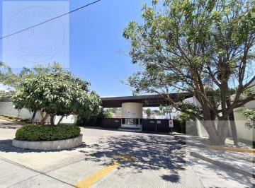 Terreno / Lote · 418m² · Terreno en Venta en Cuernavaca con Estricta Vigilancia