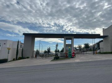 Casa · 187m² · 2 Recámaras · 3 Estacionamientos · Casa en Venta Cumbres - Garcia