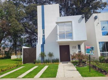Casa de 3 habitaciones, Zapopan · Casa - Fraccionamiento Residencial Albaterra