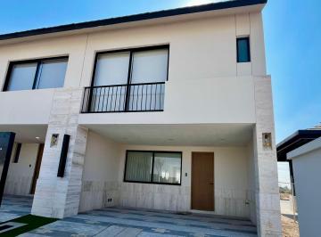Casa · 130m² · 3 Recámaras · 2 Estacionamientos · Casa en Venta Privanzas Residencial León