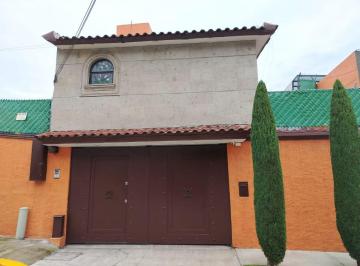 Casa de 4 habitaciones, Naucalpan de Juárez · Preciosa y Cuidada Casa Estilo Colonial en Venta