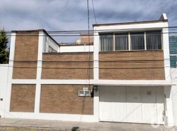 Casa · 322m² · 6 Recámaras · 3 Estacionamientos · Casa Col. Morelos Pachuca Hidalgo.