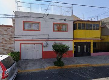 Casa 163m² Venta Chalma La Barranca · Exclusivo Venta Remate Bancario en Col. Chalma en Tlalnepantla, a 20 Minutos de La Linea 5 del Metro
