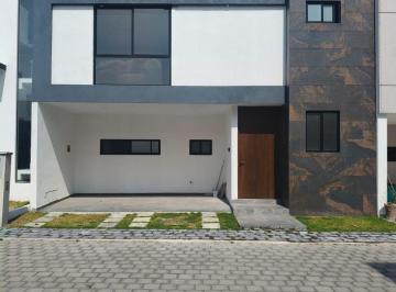 Casa · 183m² · 3 Recámaras · 2 Estacionamientos · Casa en Venta en Residencial Moravia San Andrés Cholula
