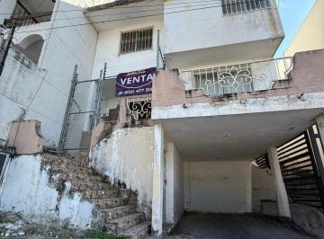 Casa · 368m² · 3 Recámaras · 1 Estacionamiento · Casa en Venta Col. Loma de Rosales