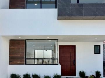 Casa de 4 habitaciones, Pachuca · Casa en Venta en Fraccionamiento Seguro, a 45 Min de Cdmx. Monterreal Pachuca. Cuspide II