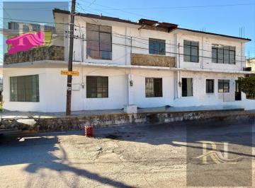 Casa · 400m² · 4 Recámaras · 3 Estacionamientos · Casa en Venta