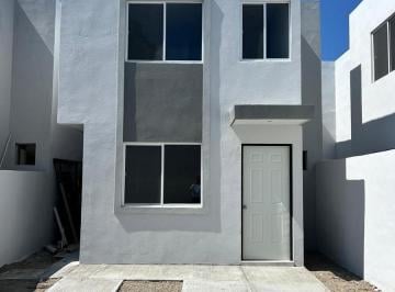 Casa · 120m² · Casa en Venta Ubicada en Col. Latinoamericana, Tampico Zona Norte
