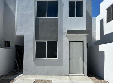 Casa · 120m² · Casa en Venta Ubicada en Col. Latinoamericana, Tampico Zona Norte