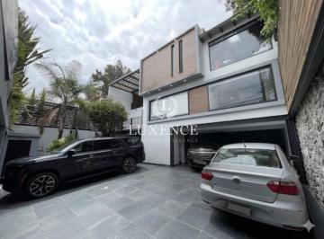 Casa · 550m² · 3 Recámaras · 5 Estacionamientos · Casa en Jardines del Pedregal de San Angel en Venta