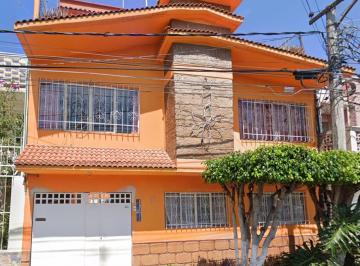 Casa de 4 habitaciones, Nezahualcóyotl · Excelente y Hermosa Casa en Agua Azul, Nezahualcóyotl, Edomex.
