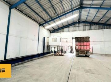 Bodega comercial · 2100m² · Bodega en Renta en Apodaca