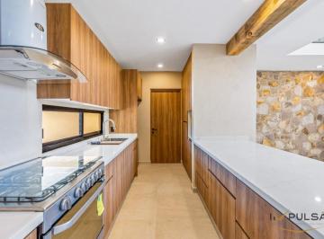 Casa · 216m² · 3 Recámaras · 2 Estacionamientos · Casa Nueva en Villa del Saltito