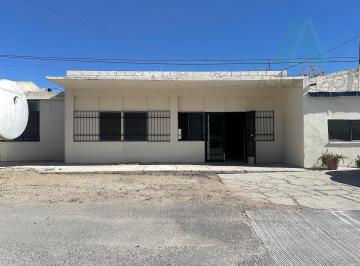 Oficina · 219m² · 4 Estacionamientos · Renta de Oficina con Bodega por Las Industrias, Seraco