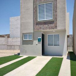 Casa · 72m² · 2 Recámaras · 2 Estacionamientos · Estrena Casa Propia, Tijuana B, c.