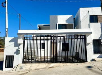 Casa · 105m² · 3 Recámaras · 2 Estacionamientos · Casa Nueva en Venta en Lomas de Sauzal, Ensenada, B. c