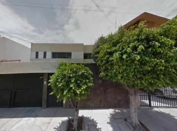 Casa de 4 habitaciones, Irapuato · Las Plazas