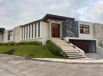 Casa · 700m² · 4 Recámaras · 3 Estacionamientos · Casa en Venta en Punta Tiburón, Alvarado, Ver