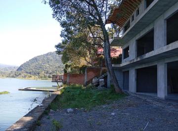 Casa · 735m² · 5 Recámaras · 3 Estacionamientos · Casa en Venta - (4)