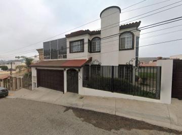 Casa de 4 habitaciones, Ensenada · Moderna Oeste