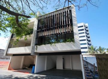 Casa · 172m² · 3 Recámaras · 2 Estacionamientos · Casa en Fraccionamiento Virginia