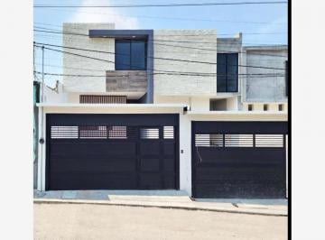 1 · Se Vende Casa Muy Cerca de Plaza Americas. Col, Villa Rica