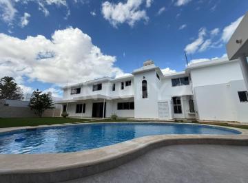 Casa · 633m² · 5 Recámaras · 4 Estacionamientos · Casa en Venta en Campestre, Mérida, Yucatán