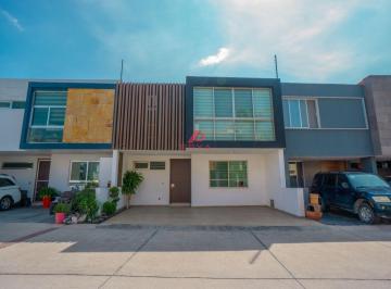 Casa en condominio de 4 habitaciones, Tlajomulco de Zúñiga · Casa en Venta en del Pilar Residencial, Tlajomulco de Zuñiga, Jalisco.