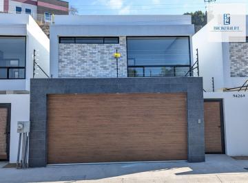 Casa de 3 habitaciones, Tijuana · Casa en Colonia Independencia con Amplios Espacios