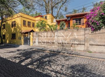 Casa 343m² Venta Barrio Santa Catarina · Casa en Venta: Estilo Colonial Frente a Los Viveros de Coyoacan