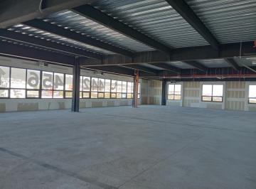 Oficina · 966m² · 27 Estacionamientos · Oficina en Plaza Ubika El Refugio