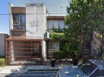 Casa de 4 habitaciones, Monterrey · Venta de Casa en Papantla, Mitras Nte. Monterrey, N. L.