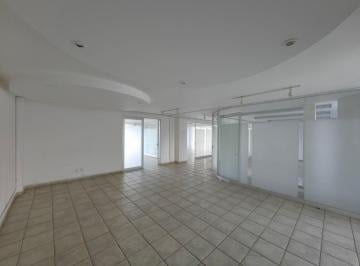 Oficina , Coyoacán · Oficina Sobre Rio Churubusco 240 m² / Col. del Carmen