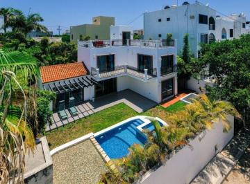 Casa de 3 habitaciones, Isla Mujeres · Casa Azul - Isla Mujeres, Hermosa Residencia de Lujo con Piscina y Jardín.