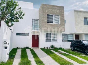Casa de 3 habitaciones, Querétaro · Casa en Venta en Grand Juriquilla de 4 Habitaciones