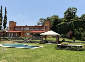 Casa · 856m² · Casa en Lomas de Cuernavaca