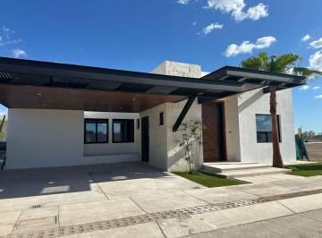 Casa de 3 habitaciones, Hermosillo · Casa de Una Planta Acabados de Lujo Al Poniente