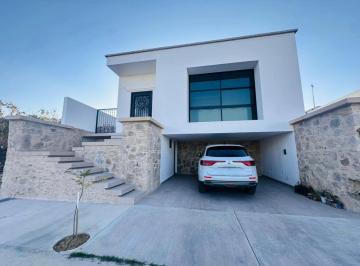 Casa 261m² Venta Fraccionamiento Zanda · Casa en Venta Zanda Residencial Leon Gto Zona Norte a 5 Min de Plaza Mayor.